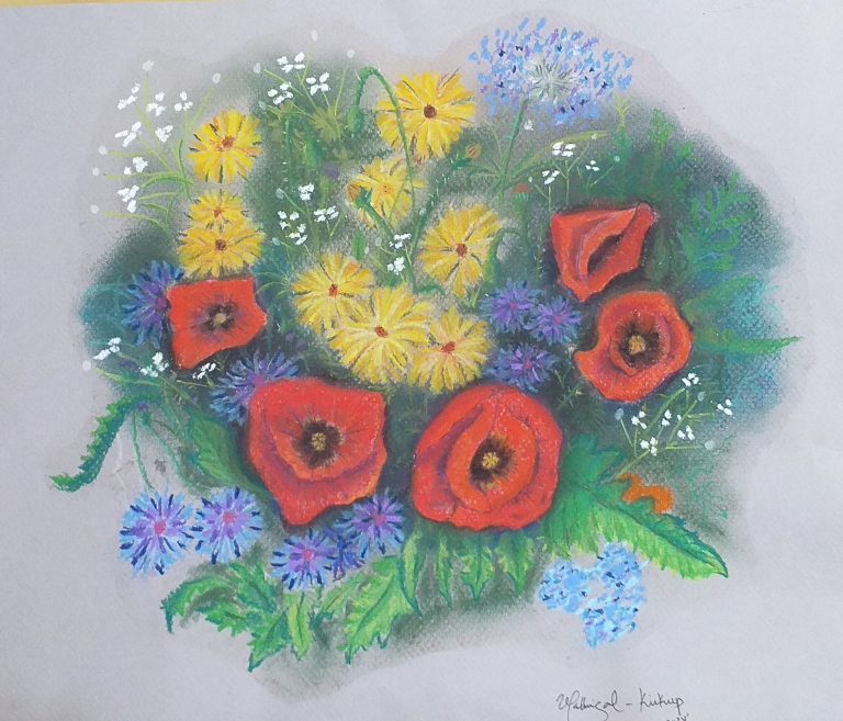 Read more about the article Beautiful floral compositions created at Soft Pastels course in Worcestershire