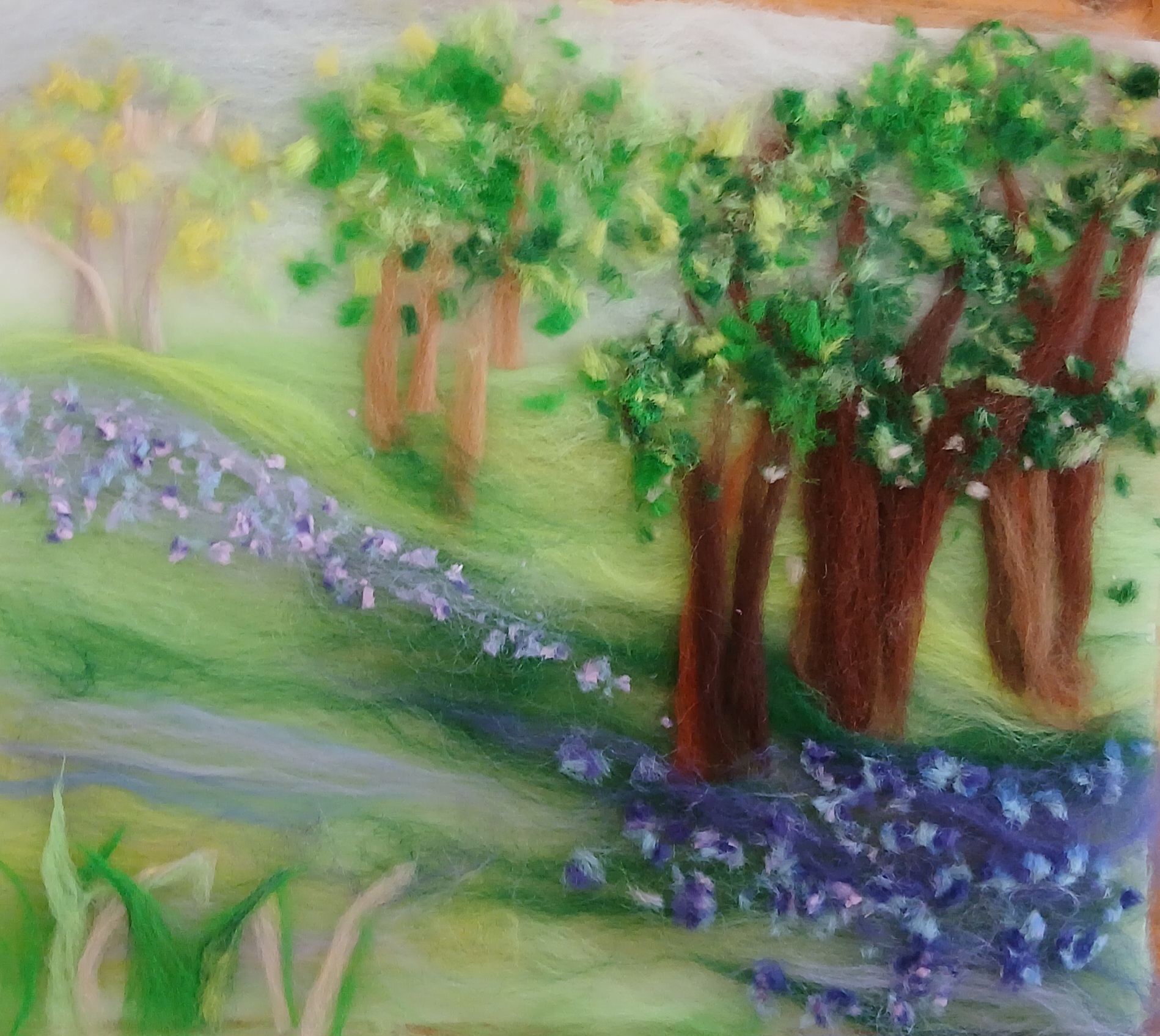 Read more about the article Bluebell woods wool art painting workshop with Somerset Creative Textiles.